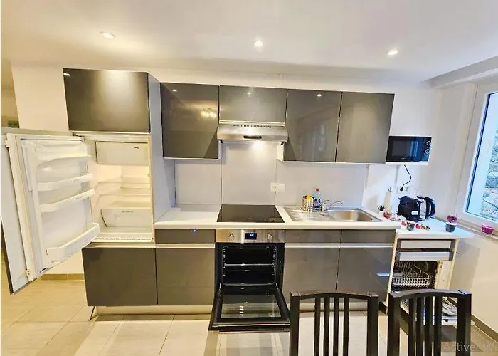 Exceptional 1br In City-gar19