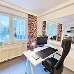 Exceptional 1br In City-gar19 アパート