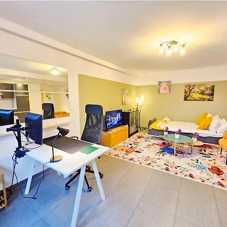 Апартаменты Exceptional 1br In City-gar19